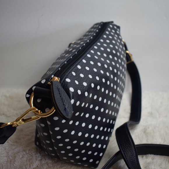 IM Love Cross Body - Picture 11 of 12